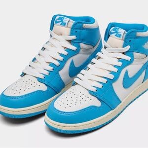 Air Jordan Retro 1 High OG Casual Shoes